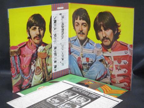 Beatles / Sgt Pepper’s Lonely Hearts Club Band Japan LP FLAG OBI